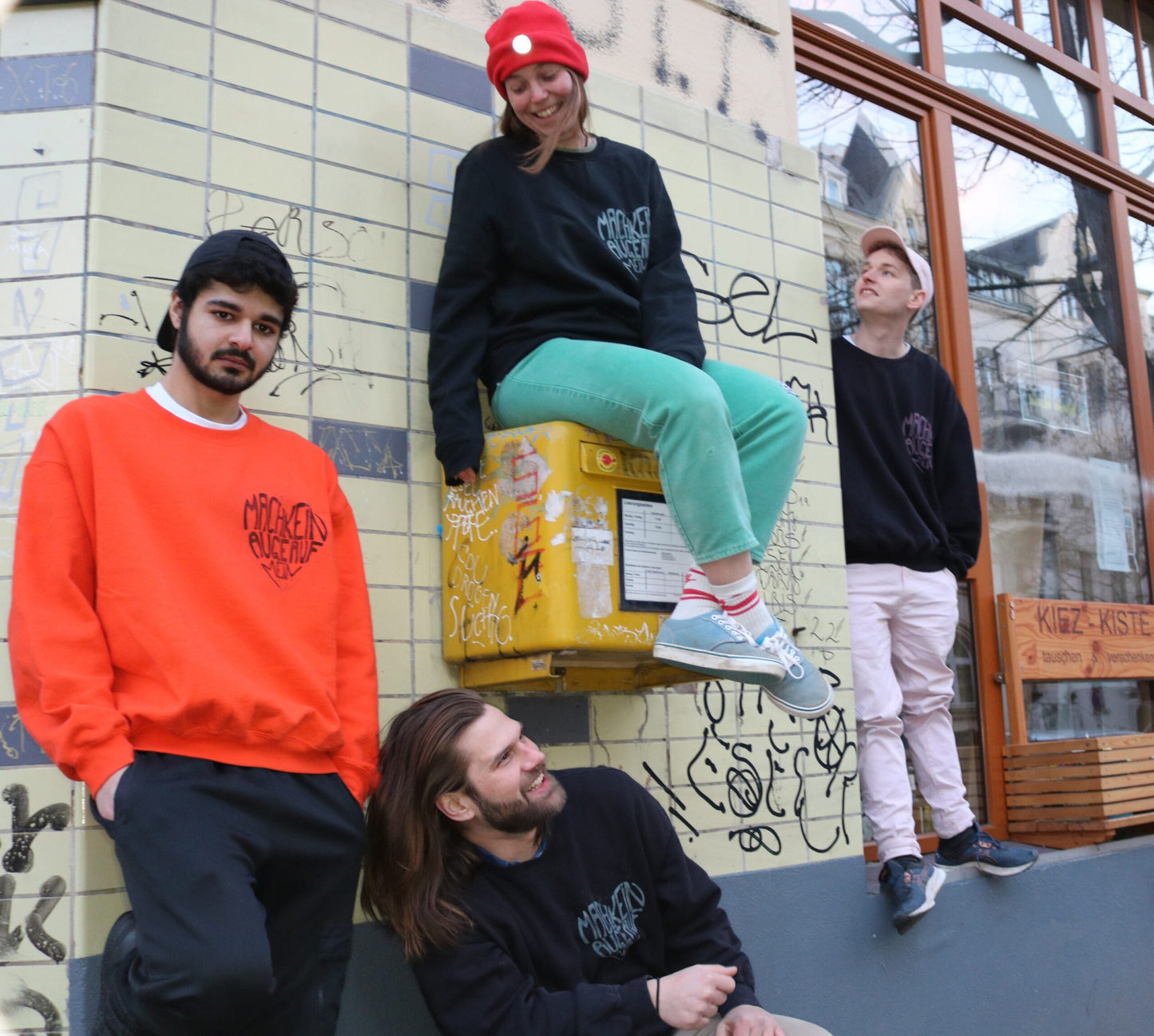 Joeii x Rioots - Don't Make an Eye - Sweater (limited)